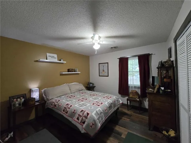 $389,500 | 703 Northeast 102P Road, Clinton, MO 64735