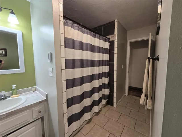 $389,500 | 703 Northeast 102P Road, Clinton, MO 64735