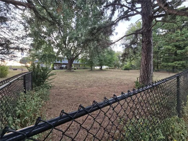 $389,500 | 703 Northeast 102P Road, Clinton, MO 64735