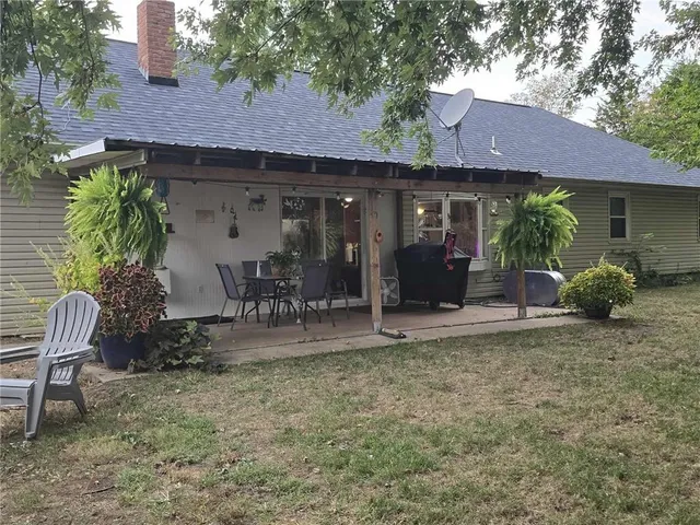 $389,500 | 703 Northeast 102P Road, Clinton, MO 64735