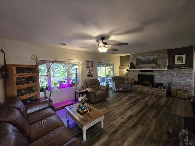 $389,500 | 703 Northeast 102P Road, Clinton, MO 64735