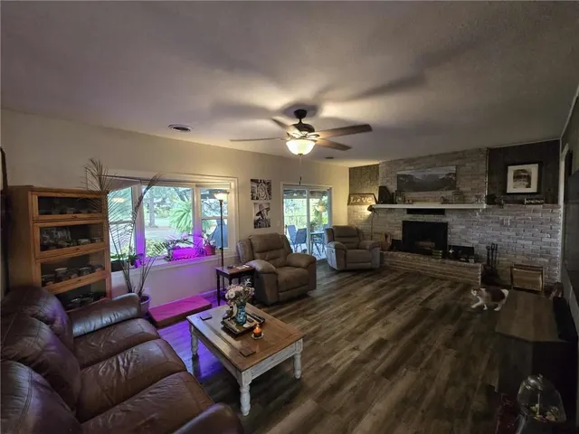 $389,500 | 703 Northeast 102P Road, Clinton, MO 64735