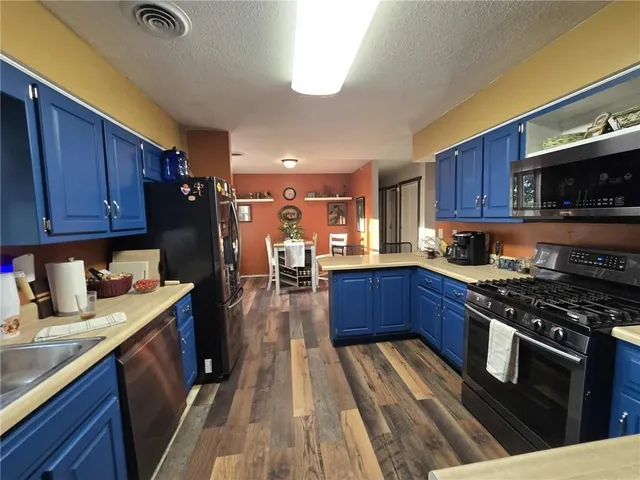 $389,500 | 703 Northeast 102P Road, Clinton, MO 64735