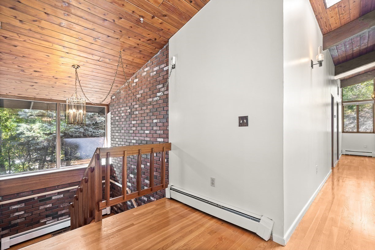 7 Arnold Road Wellesley, MA 02481 - Photo 17 of 35 Gallery Image 17