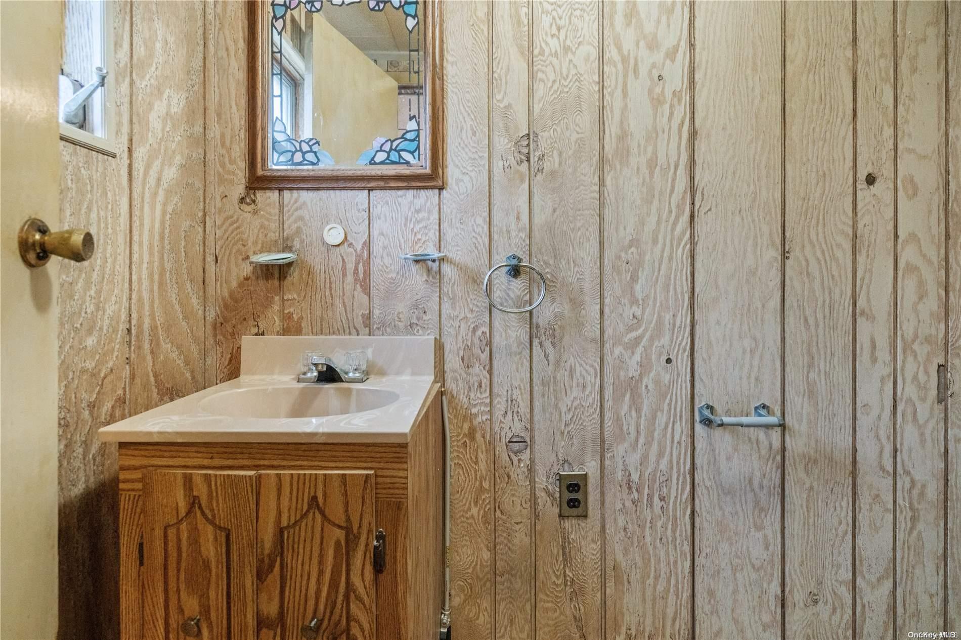 91-32 79th Street Queens, NY 11421 - Photo 11 of 19