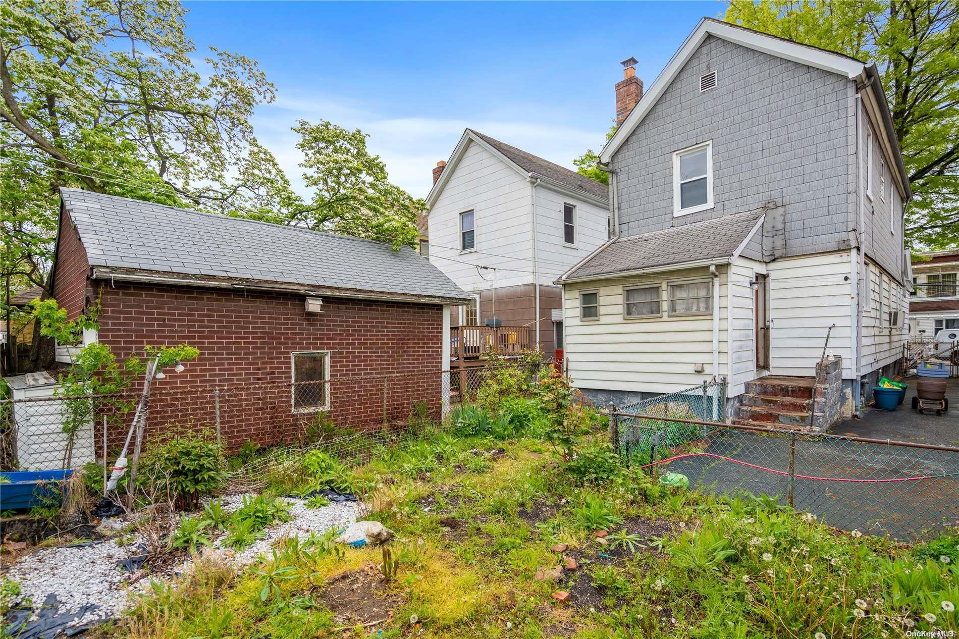 91-32 79th Street Queens, NY 11421 - Photo 19 of 19