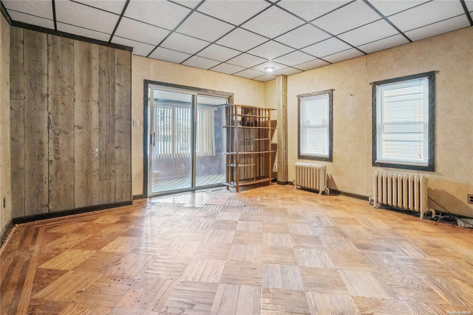 91-32 79th Street Queens, NY 11421 - Photo 5 of 19