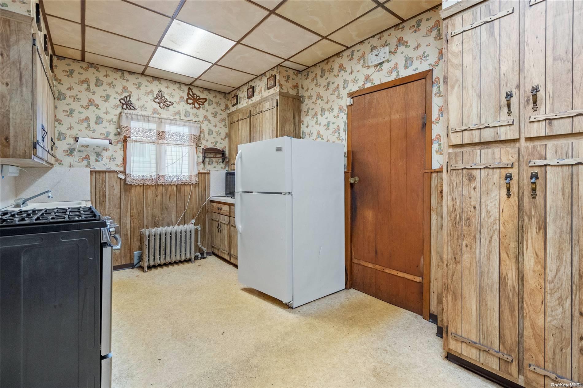 91-32 79th Street Queens, NY 11421 - Photo 9 of 19