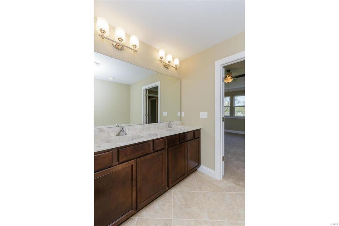 5905 Hawkins Ridge Court St. Louis, MO 63129 - Photo 18 of 42 Gallery Image 18