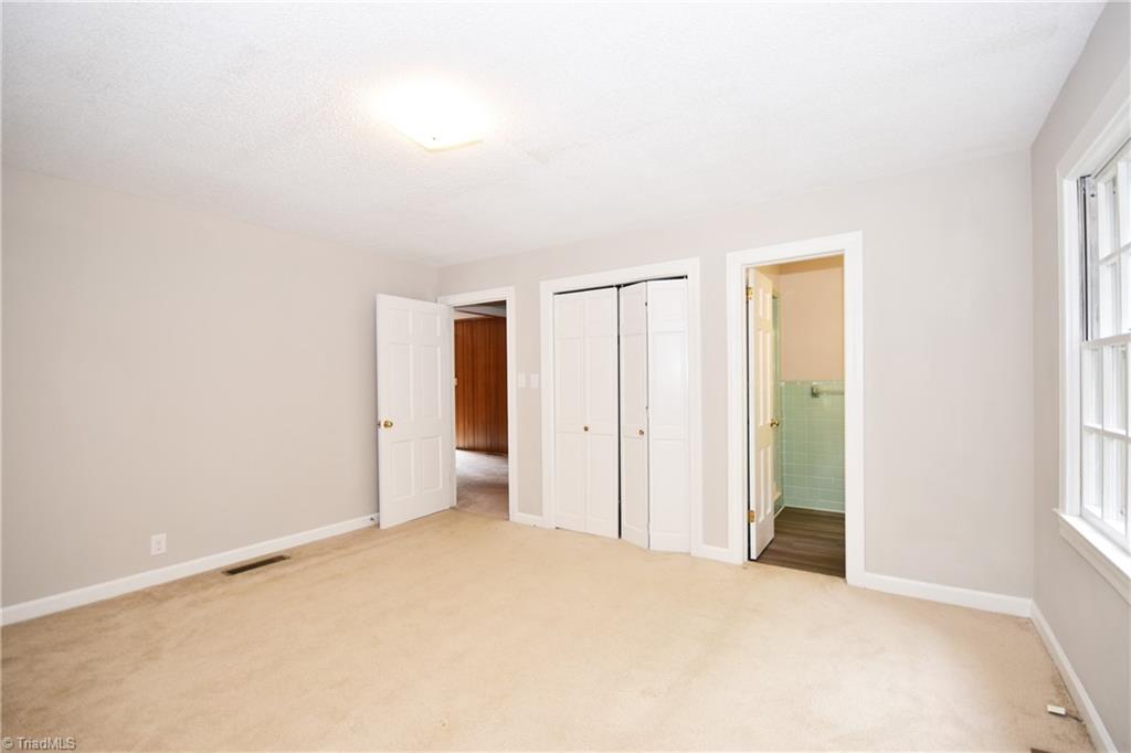155 Tutterow Road Mocksville, NC 27028 - Photo 17 of 30 2nd Bedroom on Main with Private Bathroom.