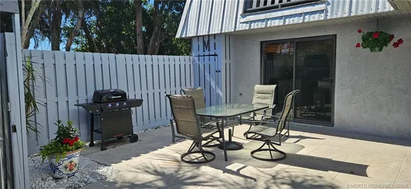 $2,000 | 3828 Jefferson Street, Stuart, FL 34997