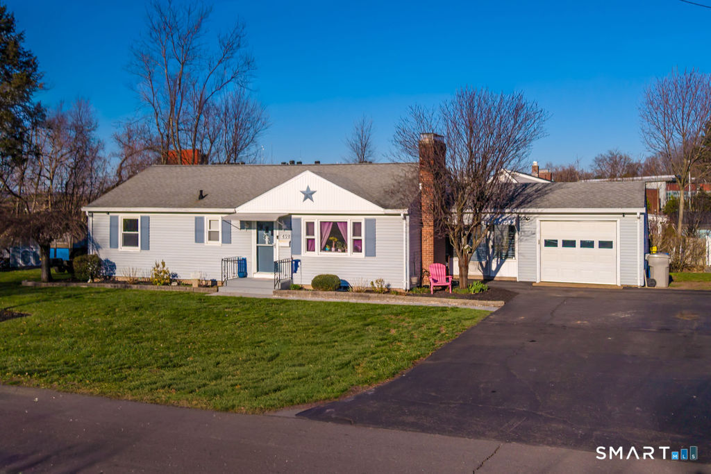 49 Daley Street Bristol, CT 06010 - Photo 2 of 7