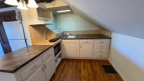 $1,650 | 5 Orchard Circle, Unit G, Marblehead, MA 01945