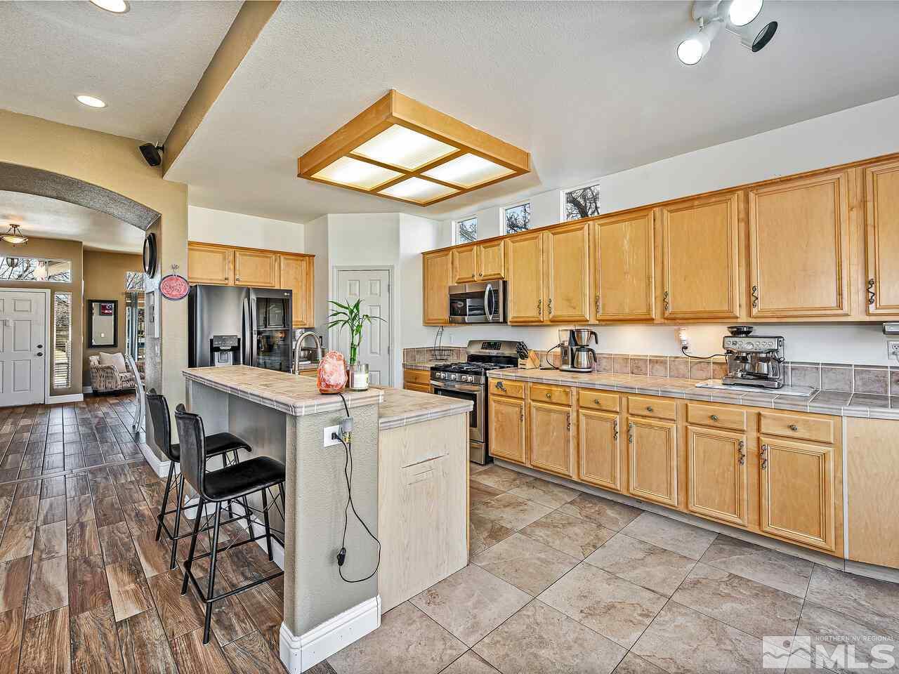 9610 Apache Rose Court Reno, NV 89521 - Photo 6 of 14 Photo 6