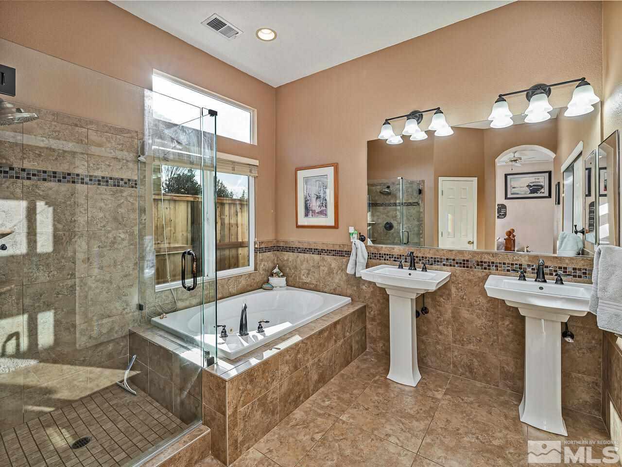 9610 Apache Rose Court Reno, NV 89521 - Photo 8 of 14 Photo 8