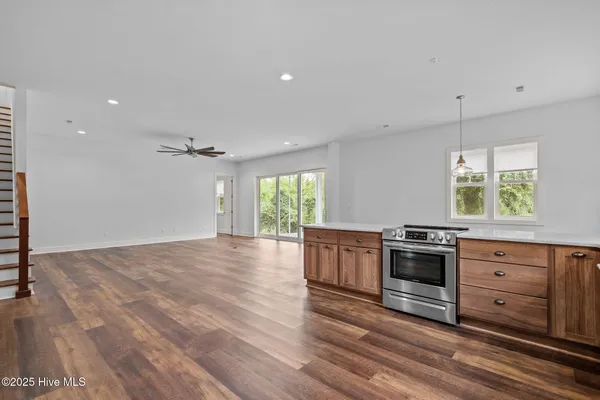 $1,998,995 | 314 East Rolling Meadows Road, Hampstead, NC 28443