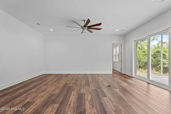 $1,998,995 | 314 East Rolling Meadows Road, Hampstead, NC 28443