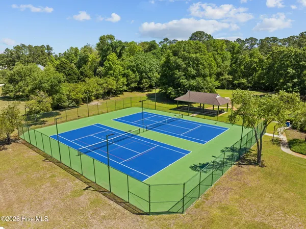 $1,998,995 | 314 East Rolling Meadows Road, Hampstead, NC 28443