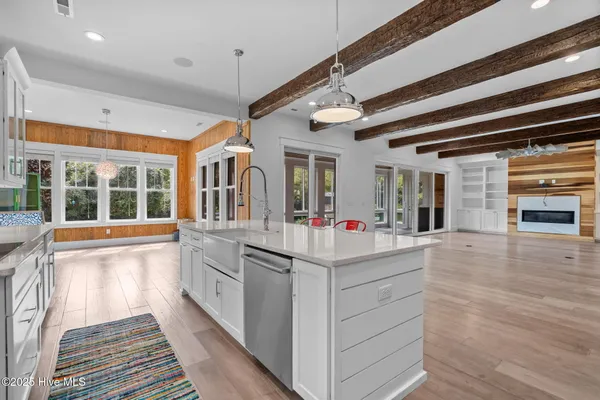 $1,998,995 | 314 East Rolling Meadows Road, Hampstead, NC 28443