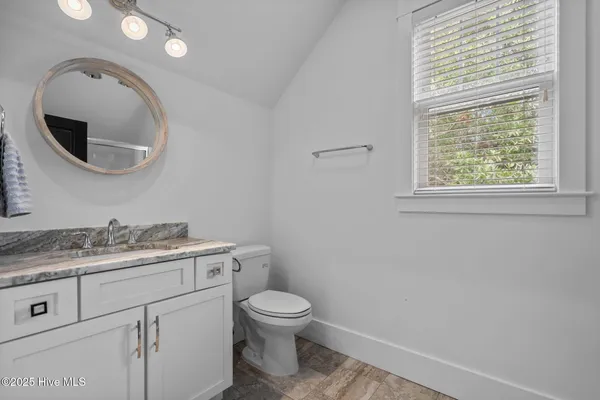 $1,998,995 | 314 East Rolling Meadows Road, Hampstead, NC 28443