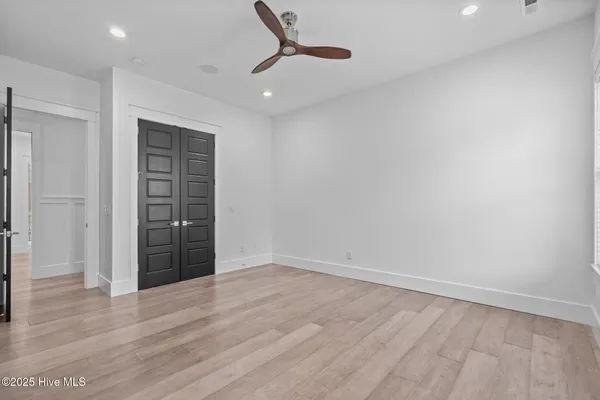 $1,998,995 | 314 East Rolling Meadows Road, Hampstead, NC 28443