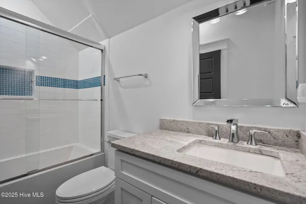 $1,998,995 | 314 East Rolling Meadows Road, Hampstead, NC 28443