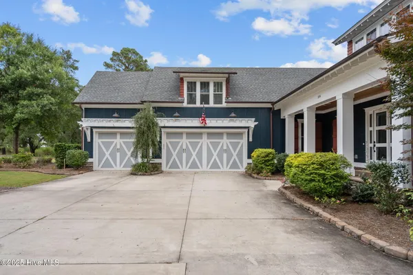 $1,998,995 | 314 East Rolling Meadows Road, Hampstead, NC 28443