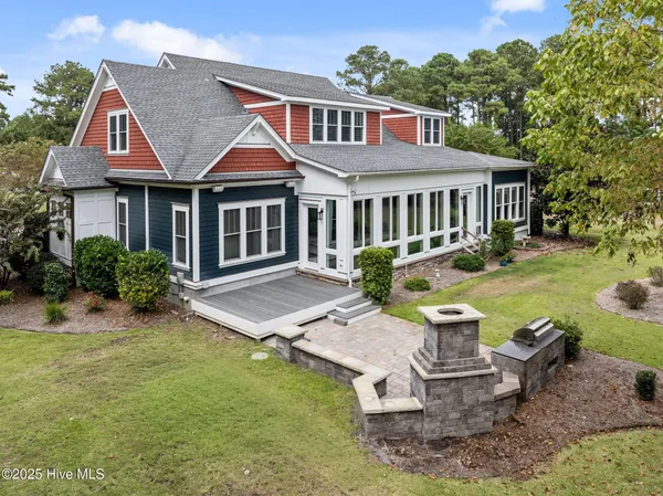 $1,998,995 | 314 East Rolling Meadows Road, Hampstead, NC 28443