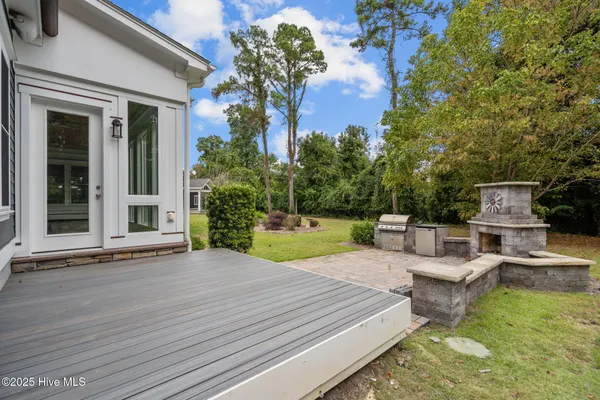 $1,998,995 | 314 East Rolling Meadows Road, Hampstead, NC 28443