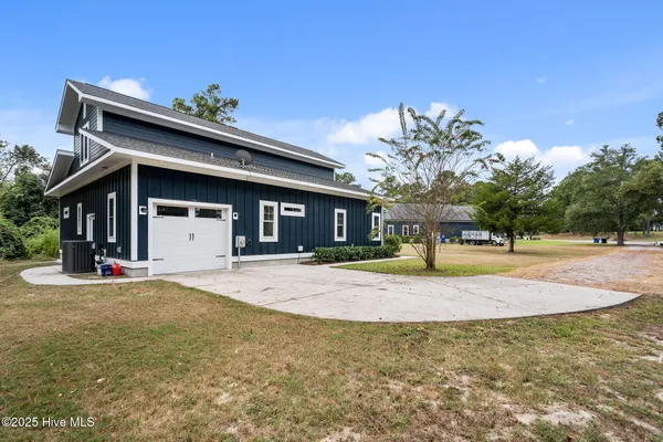 $1,998,995 | 314 East Rolling Meadows Road, Hampstead, NC 28443