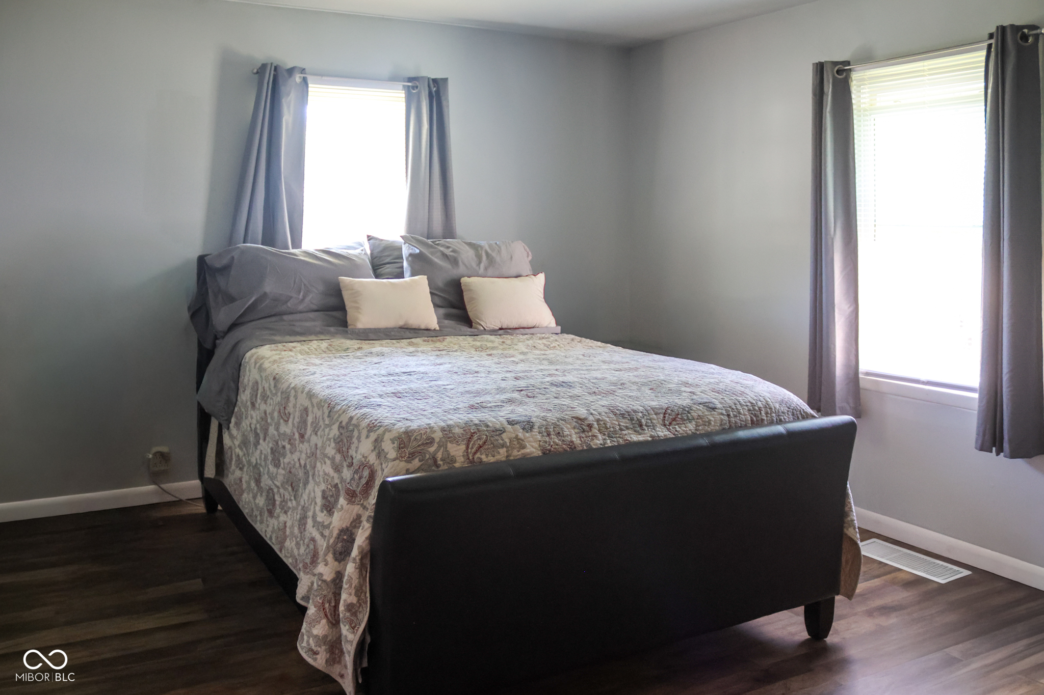704 Della Road Columbus, IN 47203 - Photo 14 of 32 Gallery Image 14