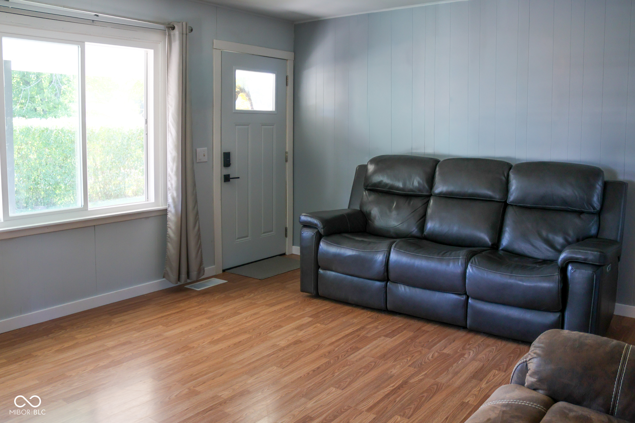 704 Della Road Columbus, IN 47203 - Photo 7 of 32 Gallery Image 7