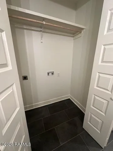 $1,950 | 1510 Kaliste Saloom Road, Unit 103, Lafayette, LA 70508