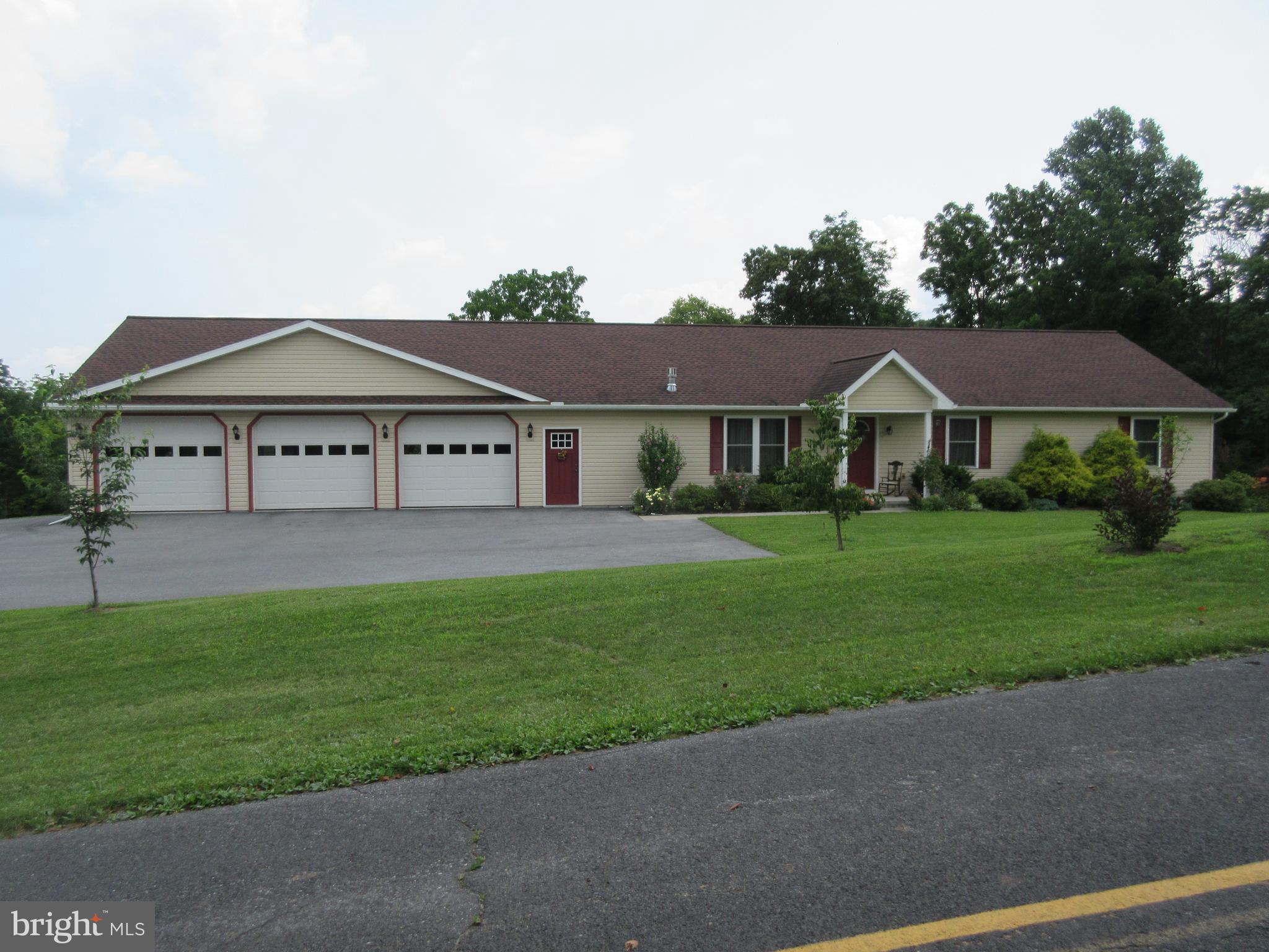 24 Witman Road Womelsdorf, PA 19567 - Photo 4 of 39 Gallery Image 4