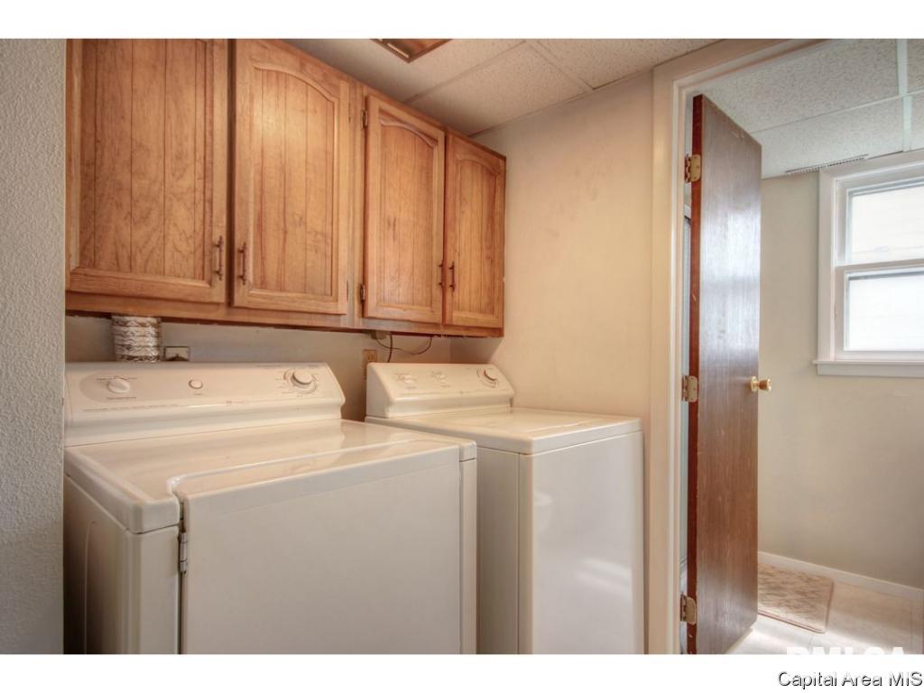 88 Drawbridge Road Springfield, IL 62704 - Photo 23 of 36