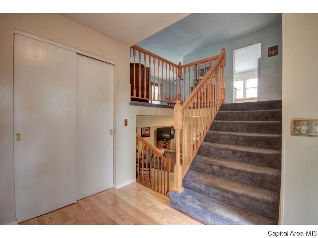 88 Drawbridge Road Springfield, IL 62704 - Photo 28 of 36