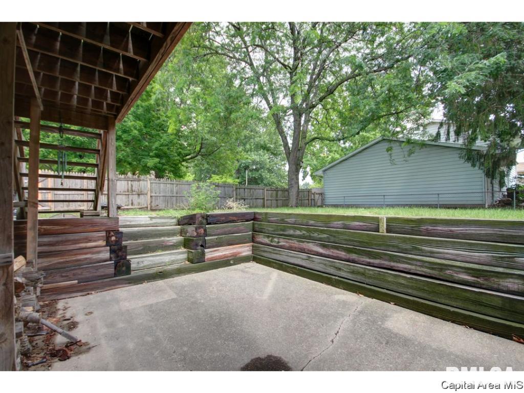 88 Drawbridge Road Springfield, IL 62704 - Photo 34 of 36