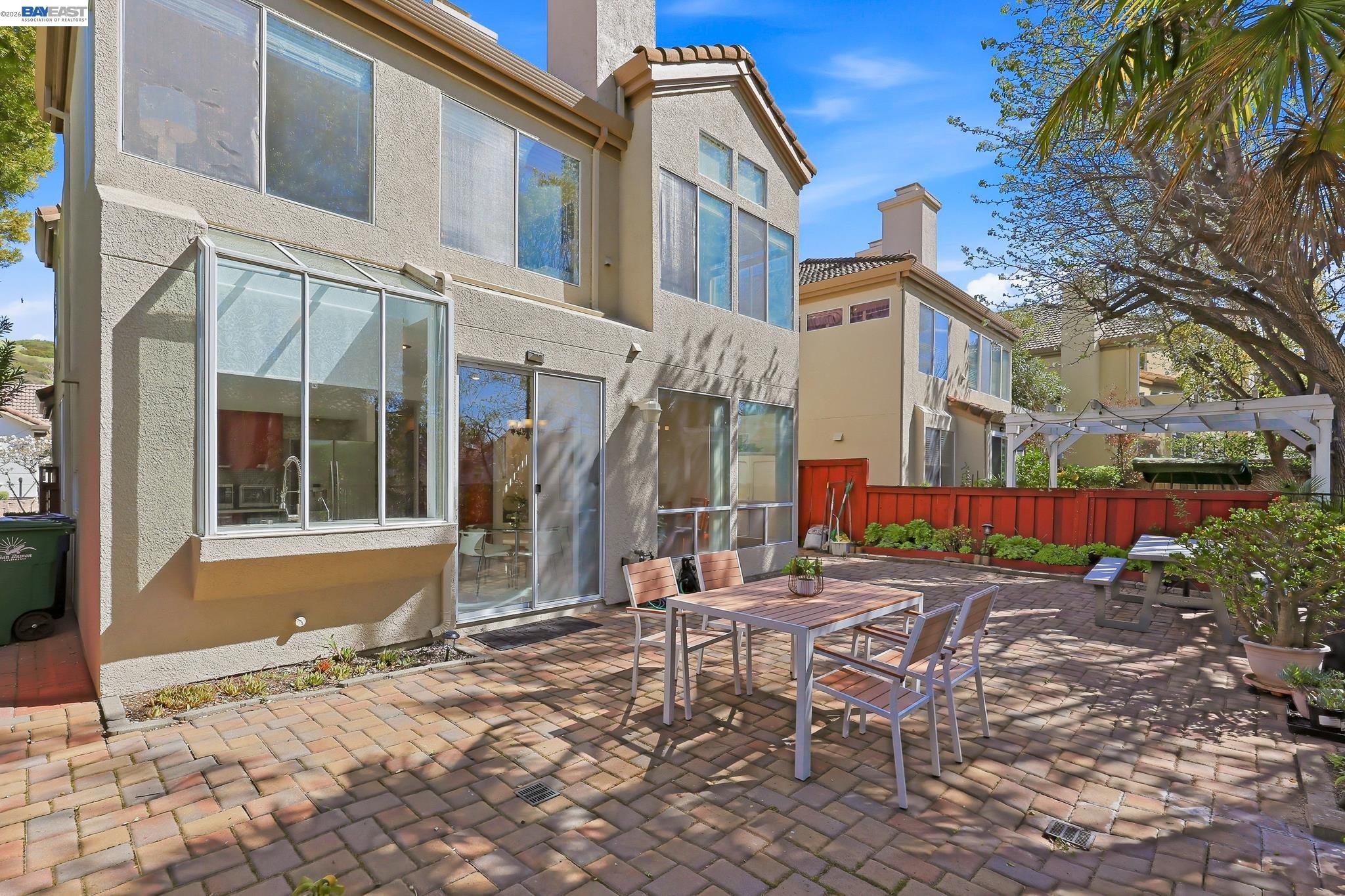 906 Vista Pointe Drive San Ramon, CA 94582 - Photo 51 of 60 a view of a lounge chair in the front of a building