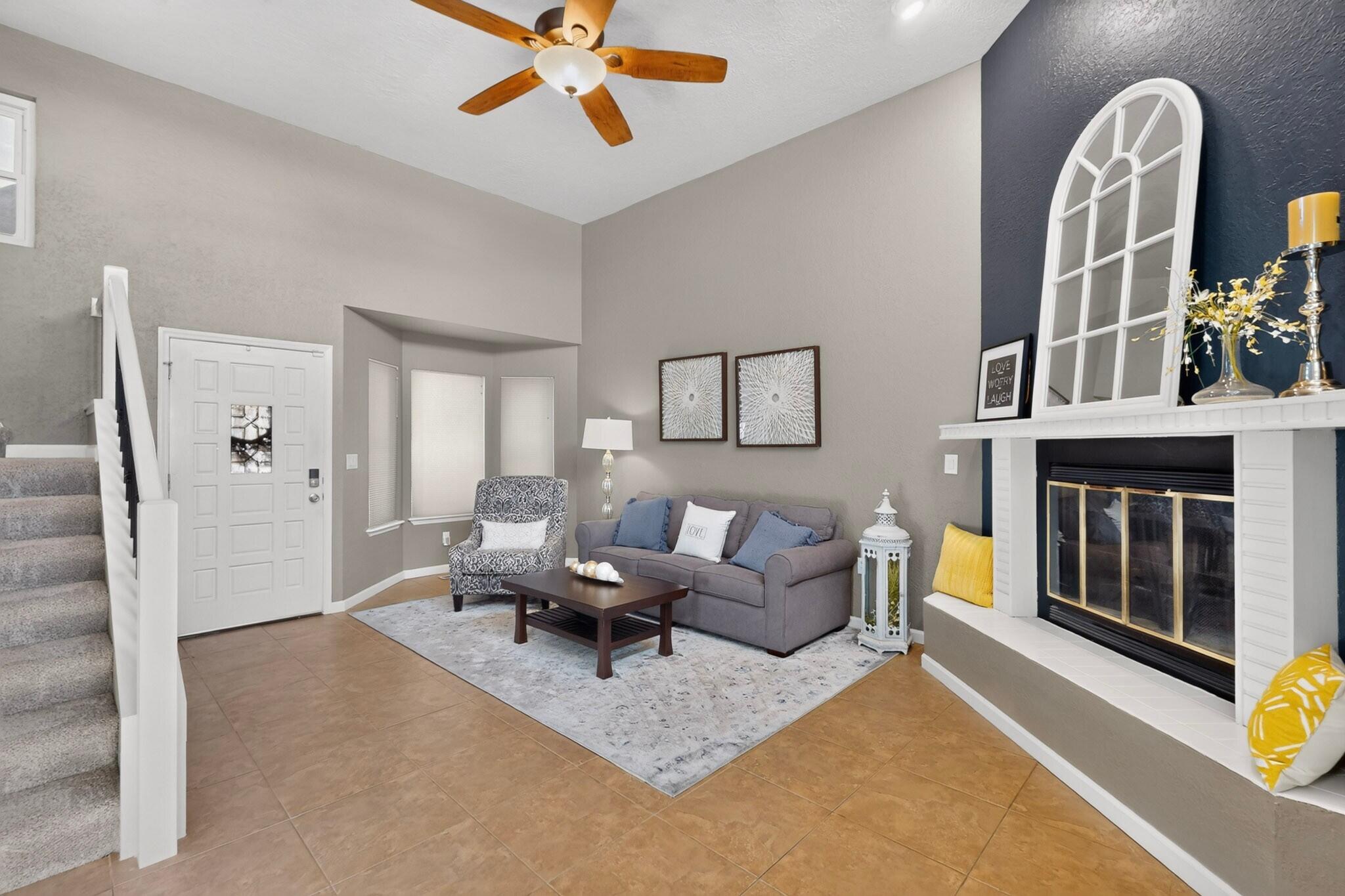630 Lakeview Circle Southeast Rio Rancho, NM 87124 - Photo 4 of 54 Gallery Image 4