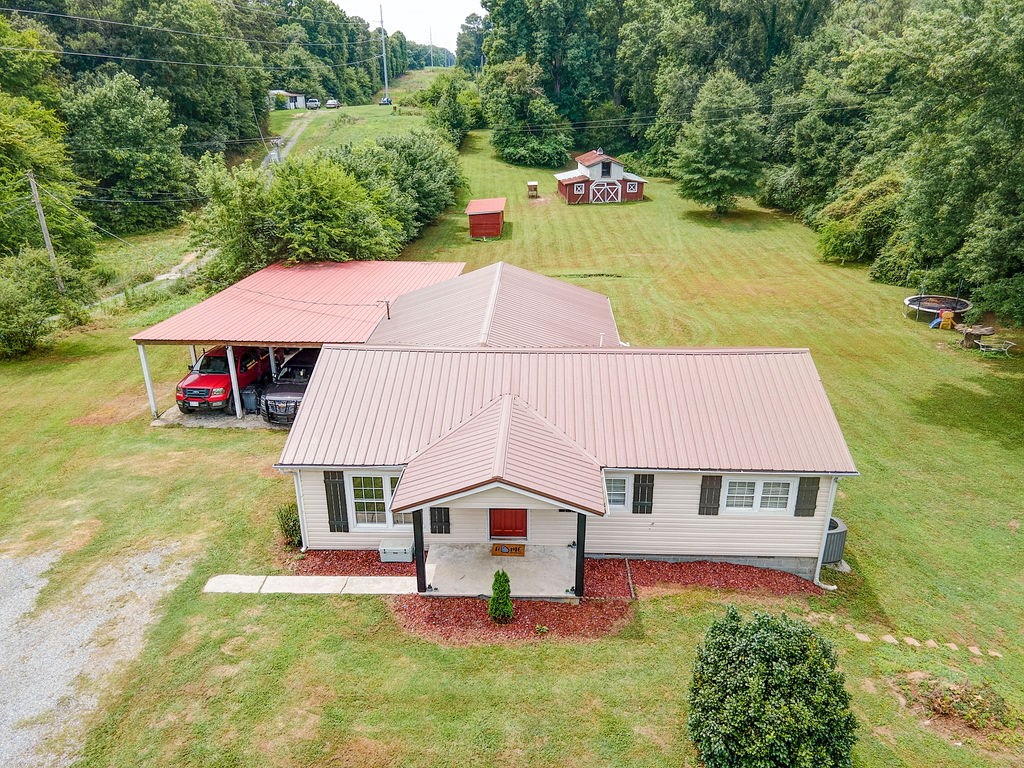 251 West Broadacre Road Northwest Dalton, GA 30721 - Photo 3 of 48