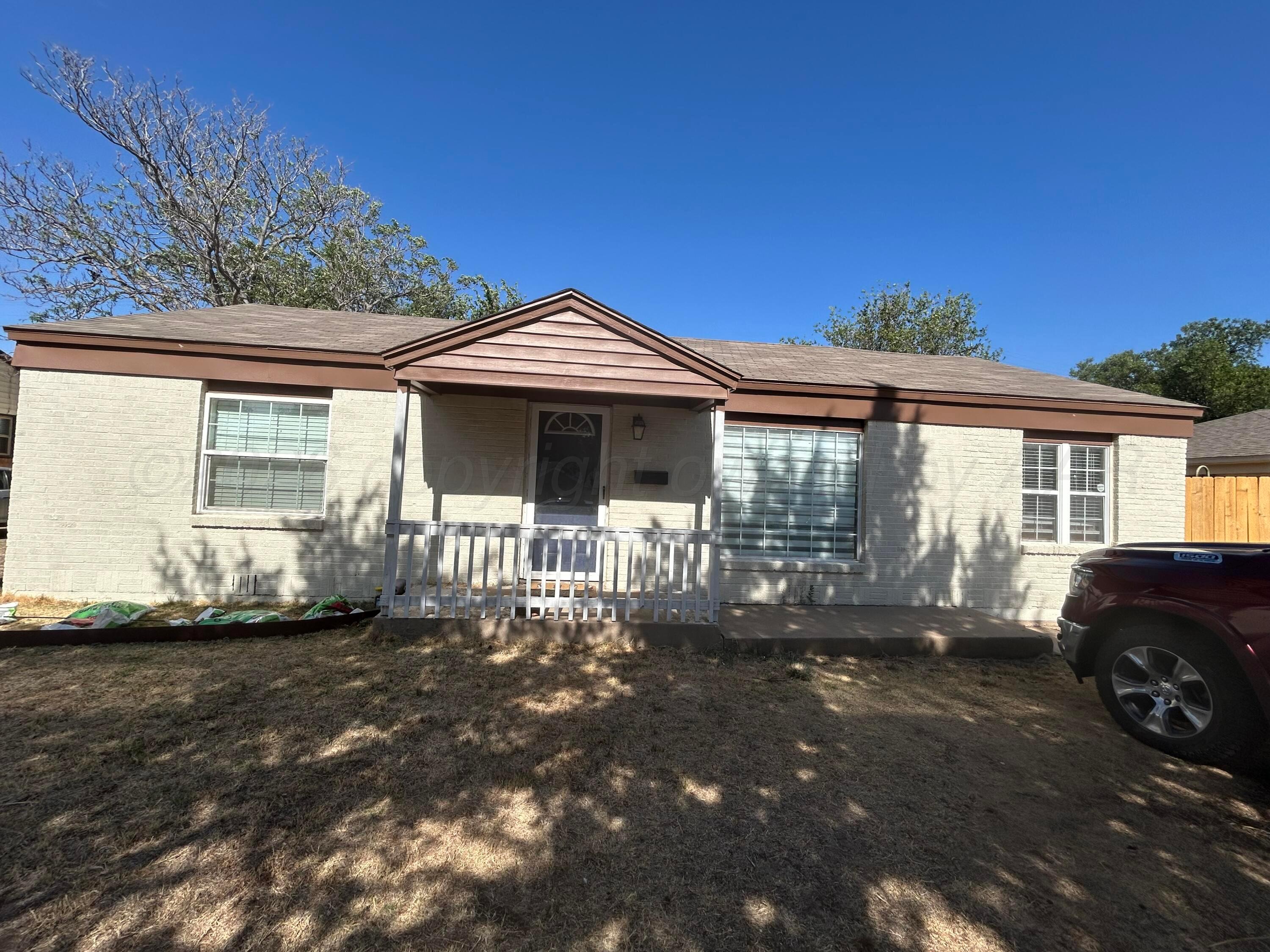 1008 Bryan St.