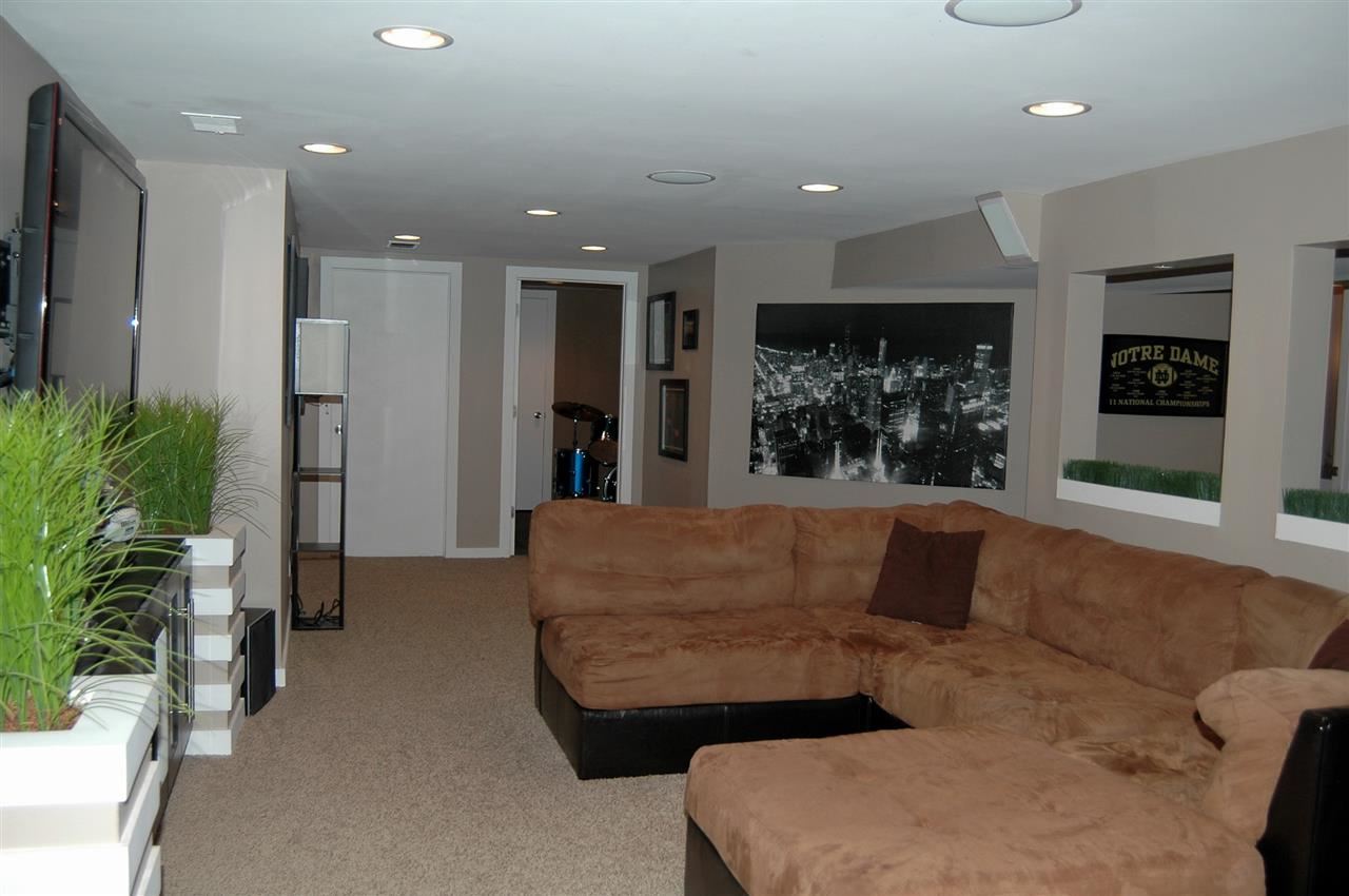 21777 Kern Road South Bend, IN 46614 - Photo 17 of 27 Gallery Image 17