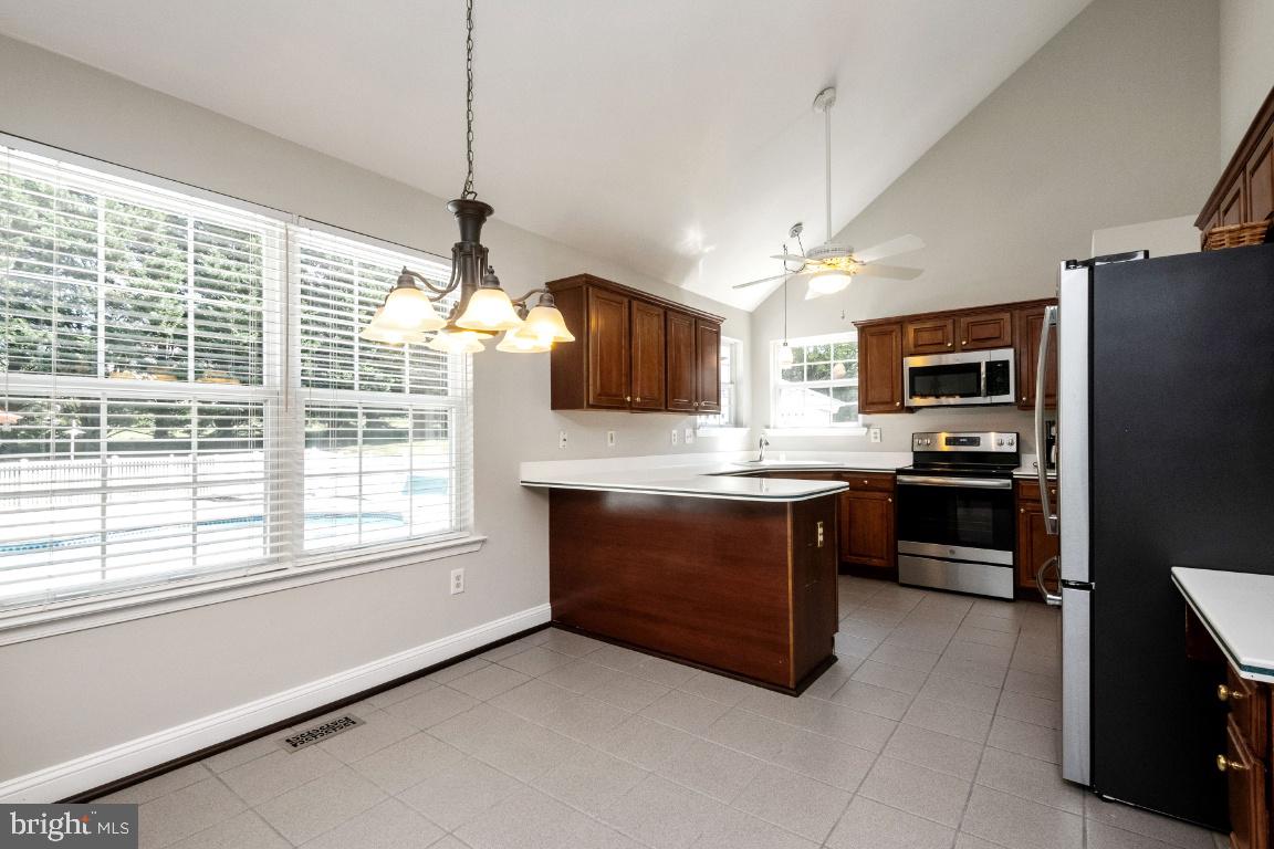 1700 Parsonage Road Parkton, MD 21120 - Photo 21 of 69 Vaulted Ceiling