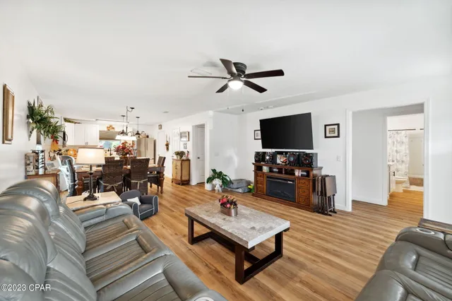 $2,050 | 526 Camellia Avenue, Panama City, FL 32404