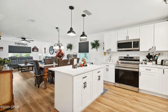 $2,050 | 526 Camellia Avenue, Panama City, FL 32404