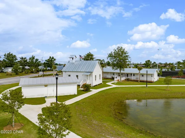 $2,050 | 526 Camellia Avenue, Panama City, FL 32404