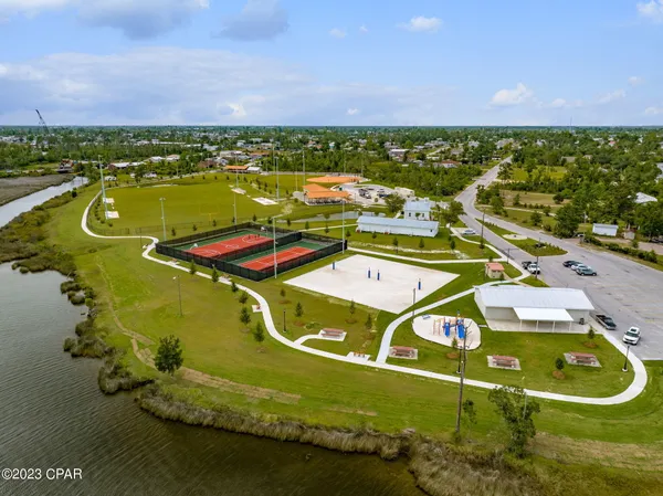 $2,050 | 526 Camellia Avenue, Panama City, FL 32404