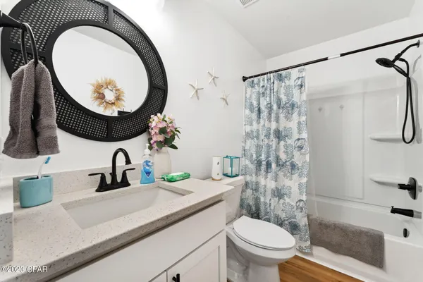 $2,050 | 526 Camellia Avenue, Panama City, FL 32404