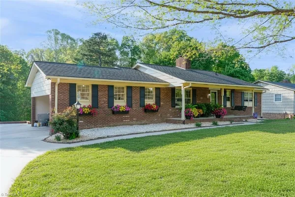 $324,900 | 244 Pine Valley Road, Thomasville, NC 27360