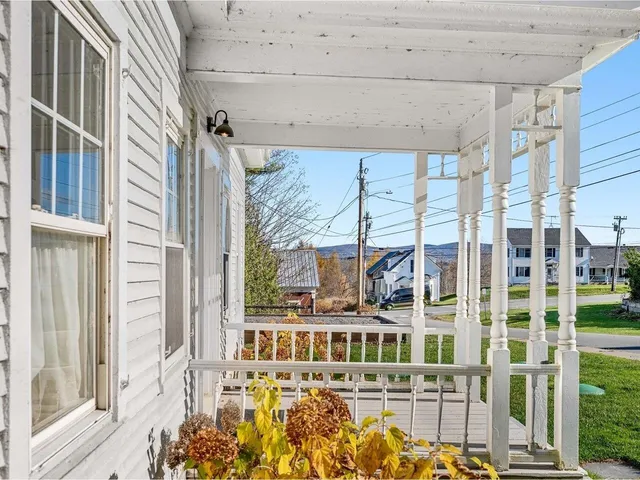 $695,000 | 38 Beach Road, Greensboro, VT 05841